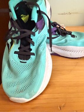 Saucony Women's Mint Green Athletic Running Shoes with Black Laces